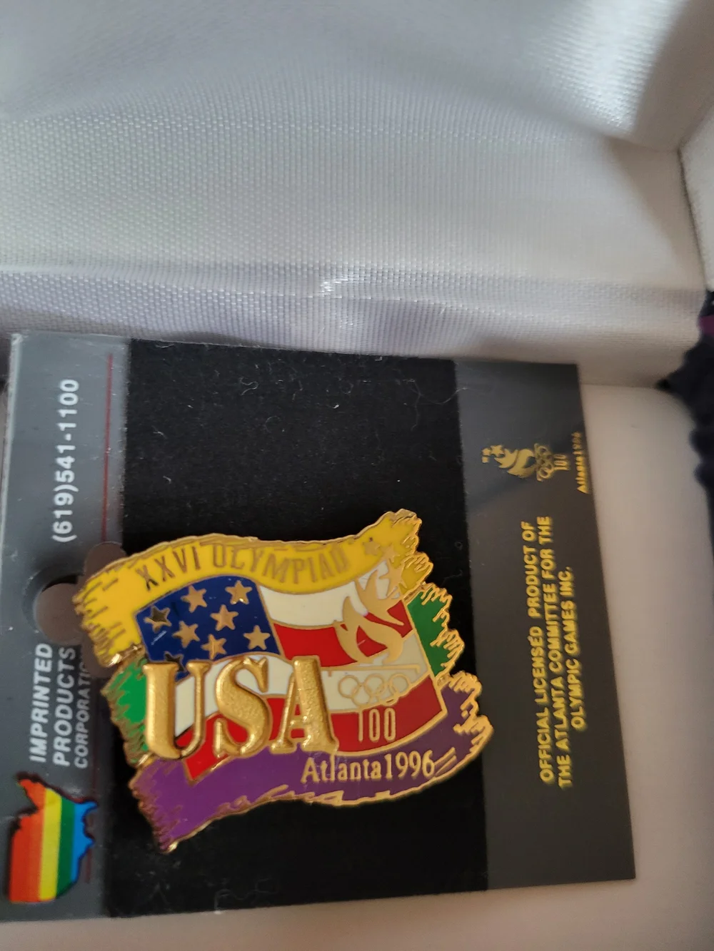Atlanta 1996 Olympic Logo Notebook And Pin- White with Red & Blue Accents